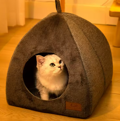 Kwispelwinkel | Warm Kattenhuis van Arctic Fleece met Handvat