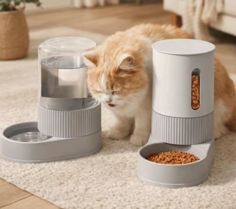 Kwispel-winkel | Transparante Automatische Voer- en Waterdispenser voor katten