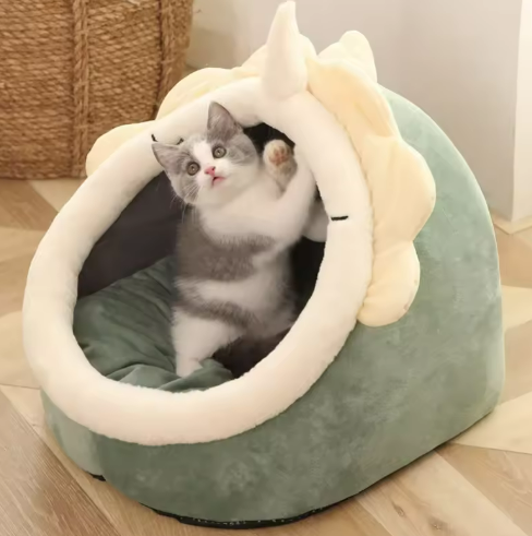 Kwispelwinkel | Halfgesloten Kattenbed met Oortjes en Afneembaar Kussen